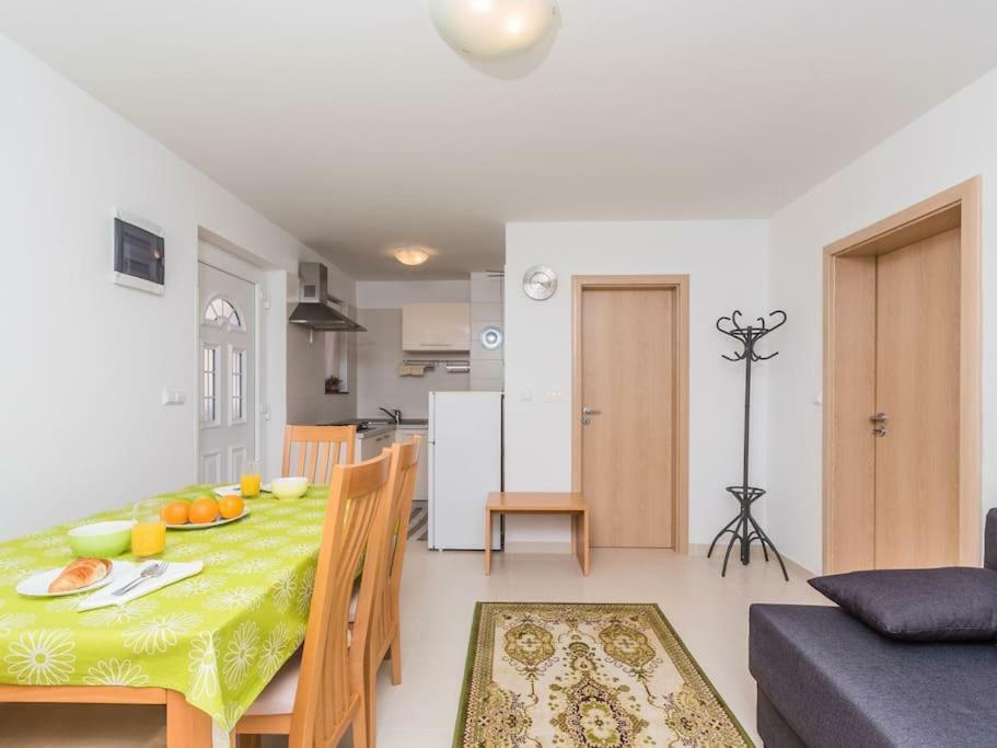 Apartment F-3 Klimno Extérieur photo